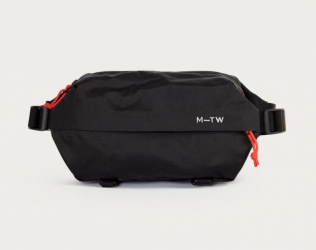 product Moment MTW Fanny Sling 2L - Black Ripstop