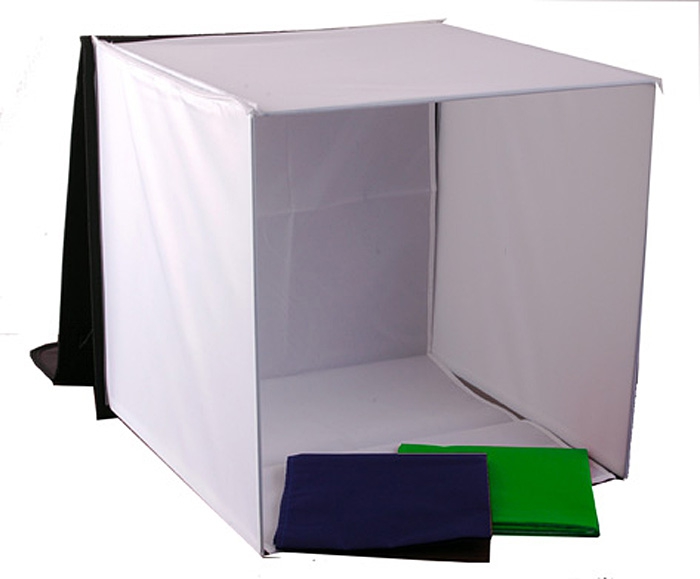 Here it is...a truly portable Desktop Studio...specially designed to take great pictures.