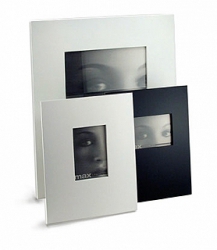 product Framatic Max 5x7 Frame - White
