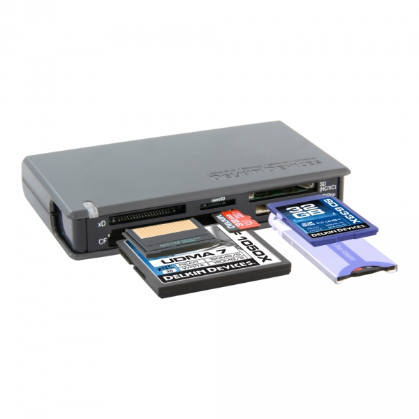 Delkin USB 3.0 UNIVERSAL Memory Card Reader