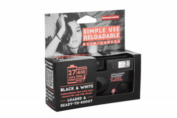 Lomo Simple Use Reusable Film Camera Black and White - 27 Exposure