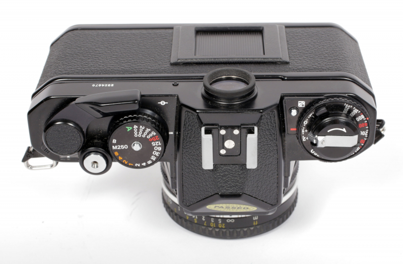 Hanachan Nikon FE ブラックボディー　完動極美品 国内外の人気が集結 nikon ブラック FE フィルムカメラ