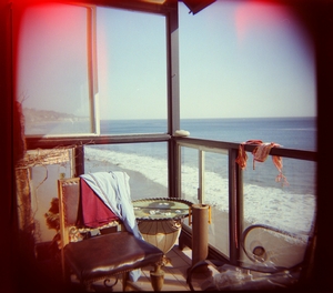 Holga 120N, Red light leaks