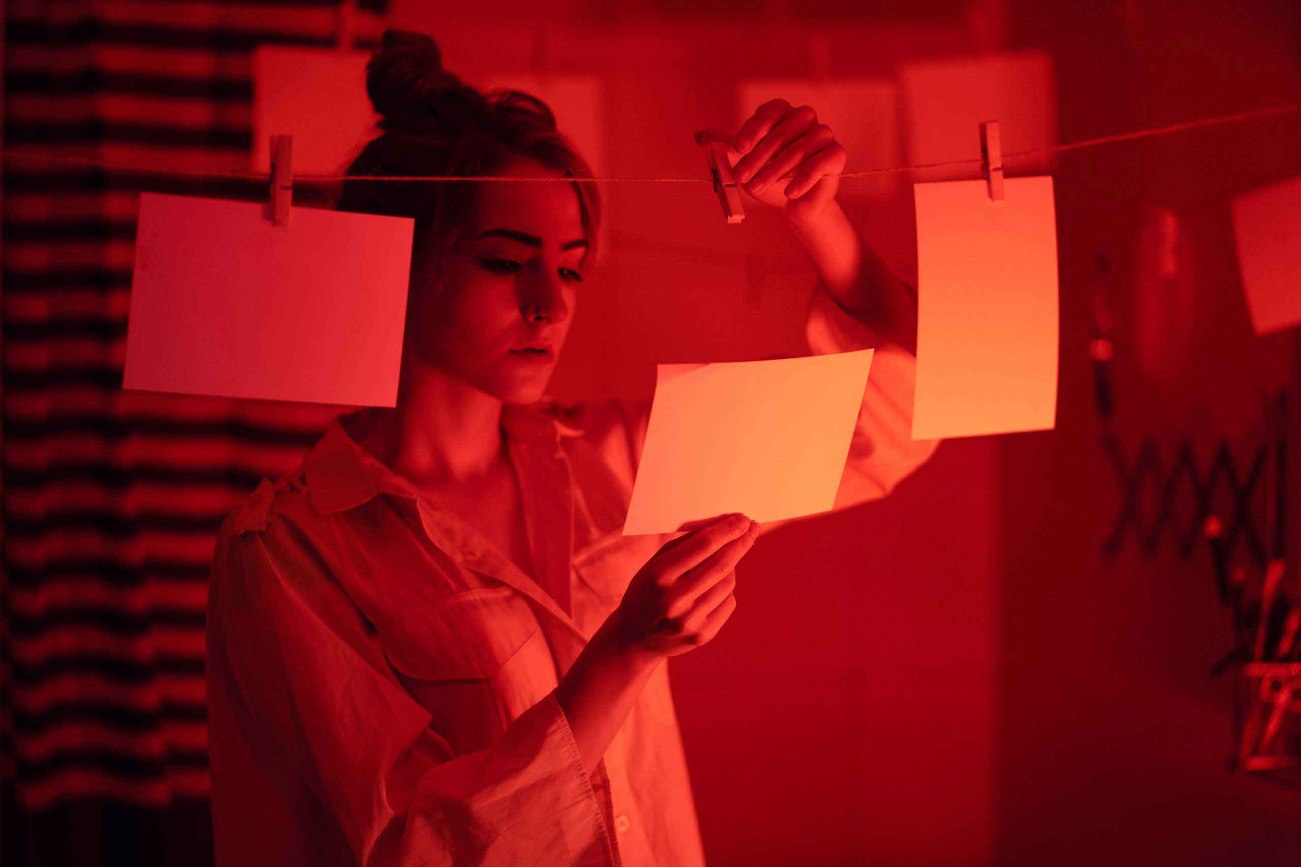 Viewing print in a darkroom